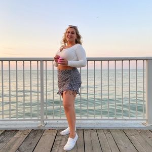 Meet your Posher, Izzy